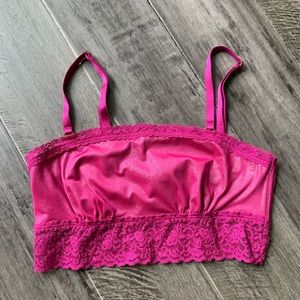 Victoria’s Secret Fuchsia Lace Bralette